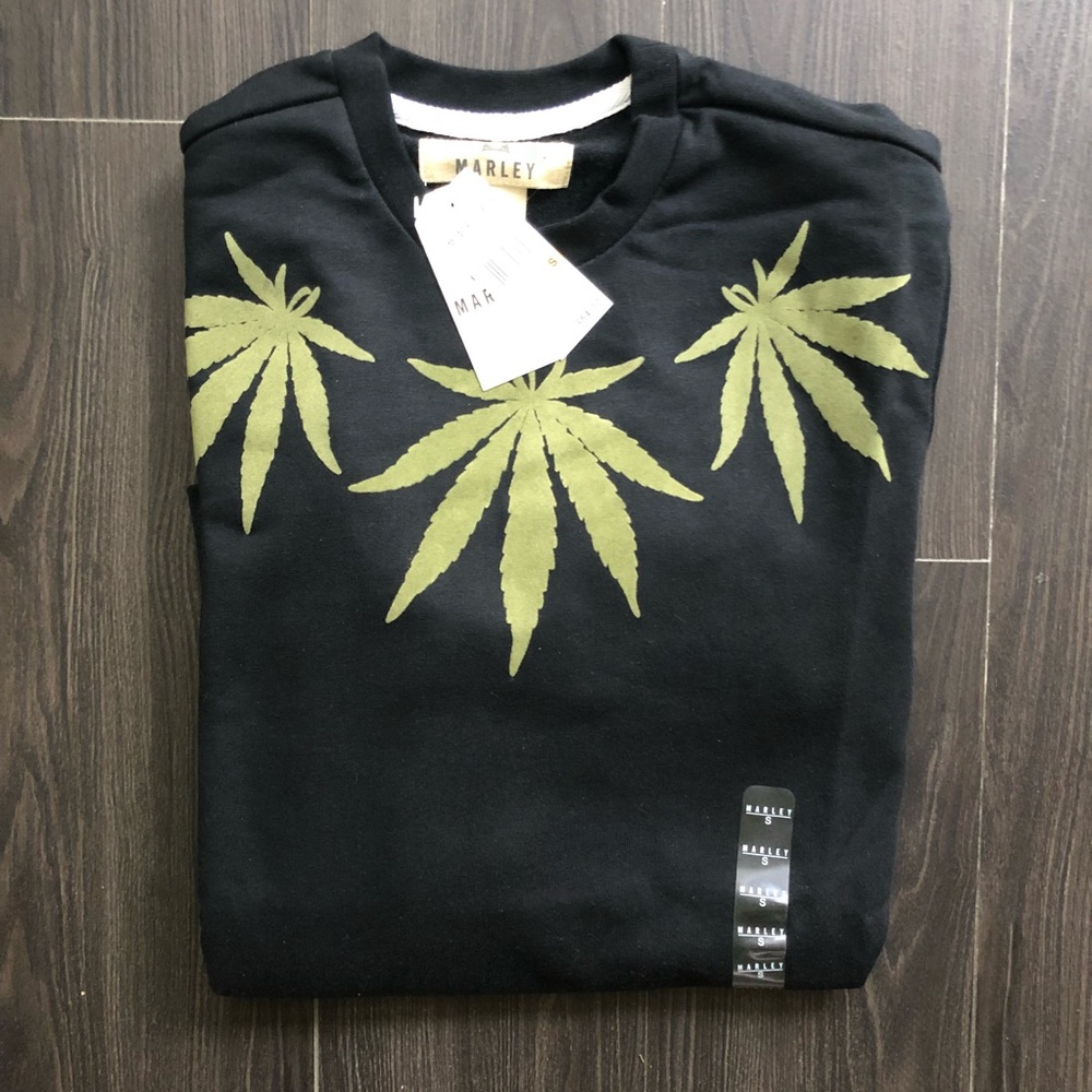 NWT 💚💛❤️BOB MARLEY PREMIUM COLLECTION CREWNECK - Picture 4 of 7